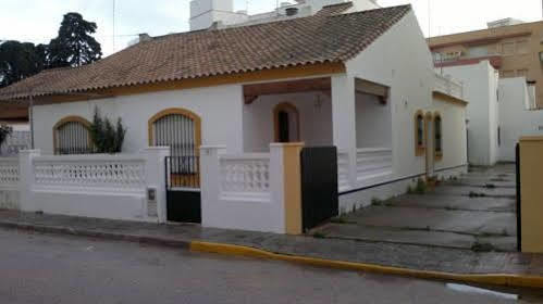 Hostal Villa Mercedes Chipiona Exterior photo